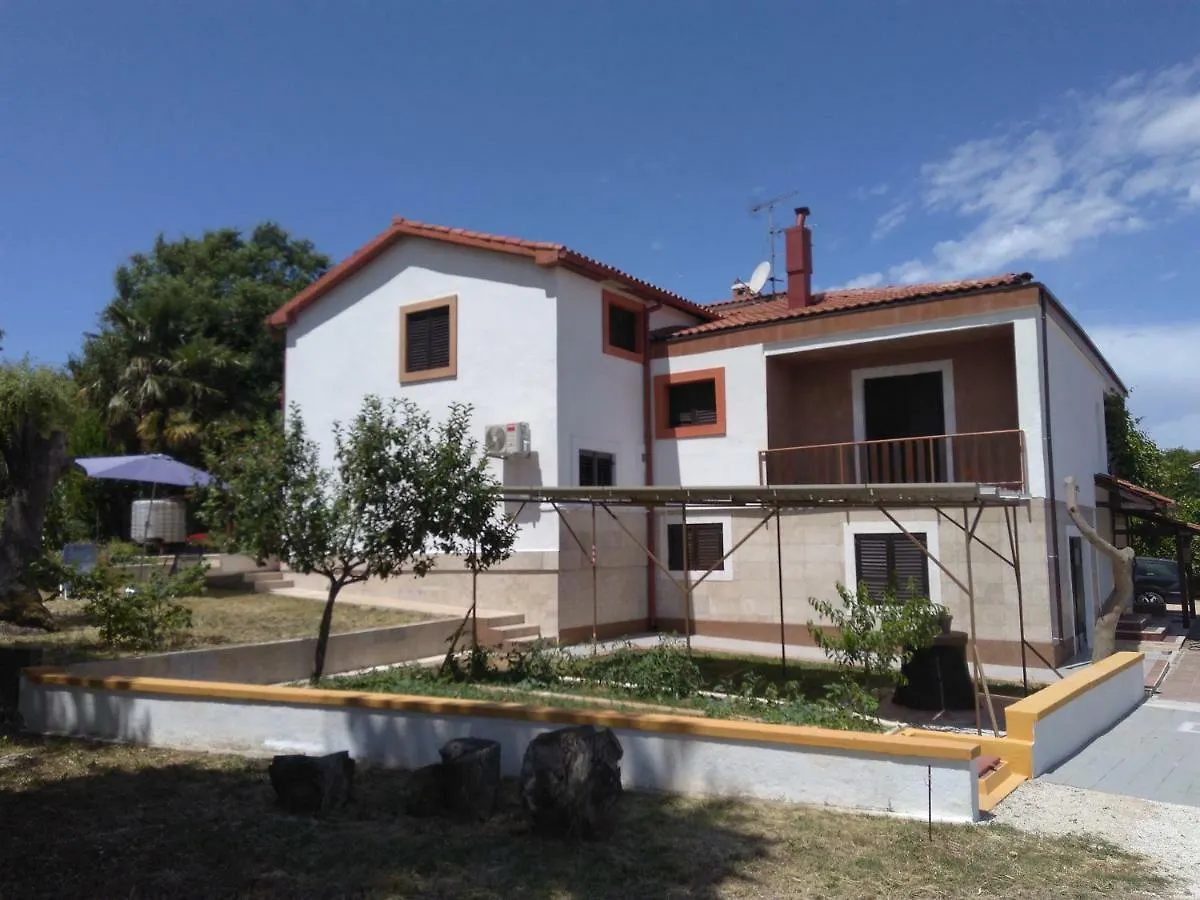 Apartamento Ina Funtana